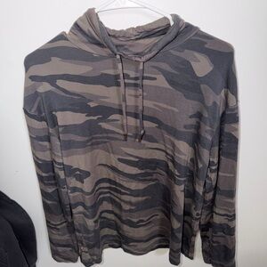 Nicole Miller Men's Camo Hooded Long Sleeve Shirt - Olive & Black